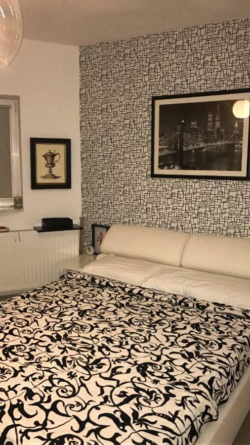 Апартаменты Ozana Apartament Констанца Экстерьер фото