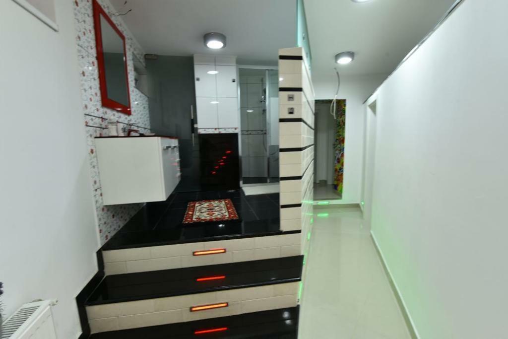 Апартаменты Ozana Apartament Констанца Экстерьер фото