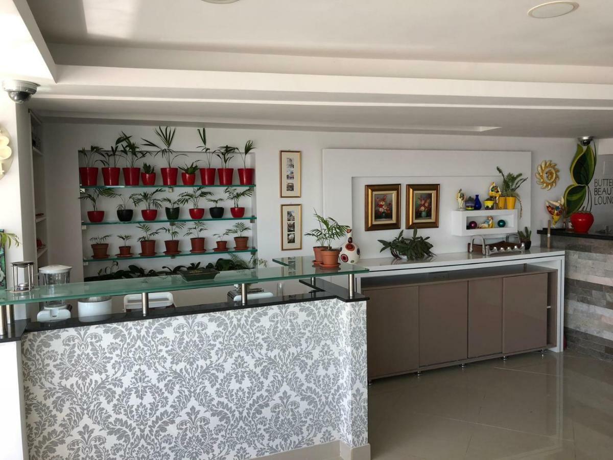 Апартаменты Ozana Apartament Констанца Экстерьер фото